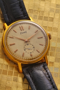 伯爵 Piaget 40年代超薄手卷古董手表，极其稀有，单表