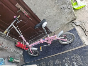 阿米尼折叠自行车男女同款，适合十岁左右女孩子骑行，九成新，闲