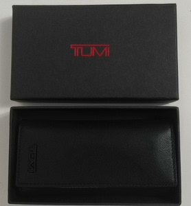 TUMI途明钥匙包，全新黑色，小牛皮手感柔软，三叠设计省空间