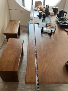全新茶板 总长2米4 总宽800 厚度4公分  带一条长凳
