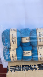 外贸猫王212纯羊毛线孔雀蓝色中细线40元一斤清仓处理