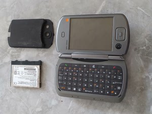 多普达D900古董机,有电池有后盖没有手写笔。前壳有膜，后盖