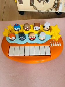 日本面包超人宝宝益智小钢琴儿童音乐电子琴玩具玩偶正品。