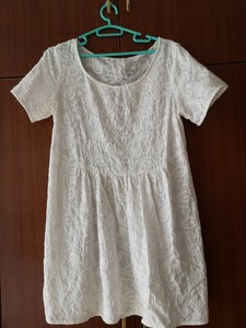 泰国清迈佩斯利满绣全棉连衣裙去清迈旅游的时候买的，裙子太多闲