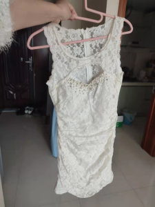 韩国代购小礼服 镂空珍珠蕾丝吊带连衣裙 白色m号一次没穿过，