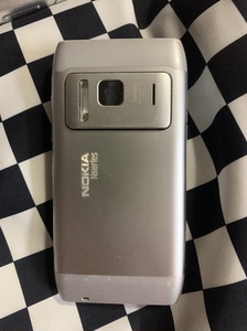 原装正品二手 诺基亚N8 银色