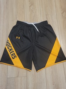 安德玛赞助ncaa球员版美式篮球训练短裤，黑黄配色，全新正品