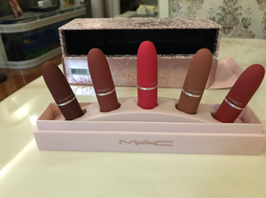 MAC口红唇膏礼盒5支套装，全正装超值，可单只卖，全新包邮转