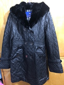 巴宝莉burbery blue lable 羊皮女款真皮皮衣