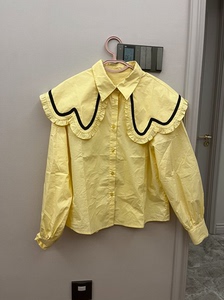 乐町黄色娃娃领衬衫