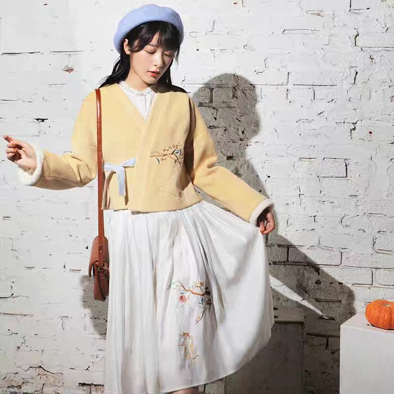 徐娇织羽集玉团儿交领外套半身裙改良汉服汉元素短款外套女宽松冬
