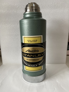 Stanley保温杯，美国原产，1977年产带全套包装，盒子
