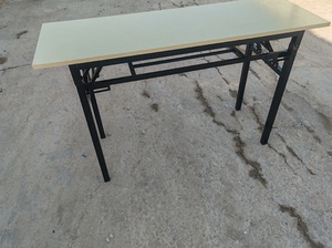 转让折叠桌30张，双层长条桌，桌子长一米二宽40高74，折叠