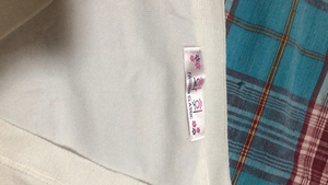 长袖针织V领开衫 全新 红色白色两件颜色分类:白色（精品现货