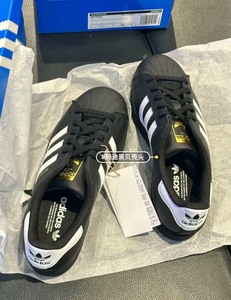 #Adidas/阿迪达斯  奥莱折扣阿迪黑色金标贝壳头，鞋码