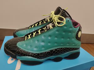 AJ13慈善款 黑绿篮球鞋