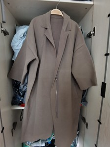商场买的，茧型水貂绒大衣，对我来说长了点，衣长大概107，适