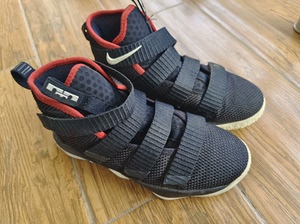 出闲置，Nike/耐克詹姆斯士兵11代篮球鞋Lebron S