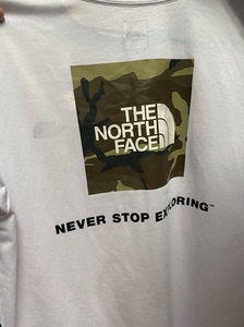 THE NORTH FACE 男款红标北面迷彩T恤