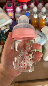 飞鹤全新玻璃奶瓶，200毫升，带L号奶嘴，有两个