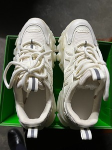 JINCAI品牌女款36码百搭老爹鞋，材质：KPU+皮，内里