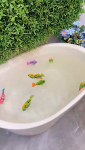 发光电动会游泳的玩具鱼电子小鱼儿童洗澡戏水