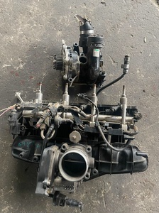 EA888进气歧管喷油嘴 节气门 水泵