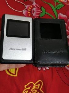 纽曼nm-d825数码伴侣 移动硬盘 40g  带原装皮套，