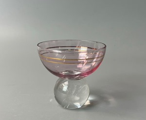 瓘玉樱花粉品茗杯，优雅精致，小高足玻璃茶杯，