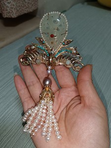 #摆摊赚闲钱 镂空的玉是和田，珍珠是自己开蚌开的，放很久了，