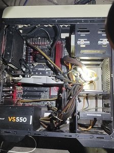 微星电脑主机，16G内存条，液冷散热器，246G固态硬盘，5
