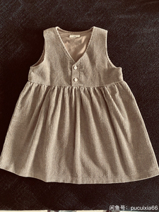 图1、2:  韩国秋冬新款女童背带裙宝宝洋气灯芯绒背心裙娃娃