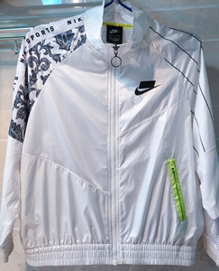 Nike/耐克正品女子梭织夹克外套AR3026实体店购入，9