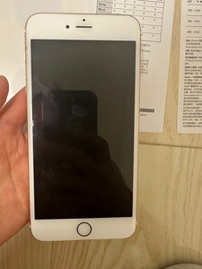 iphone6s plus，64G，玫瑰金。2016年购于沈