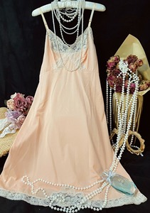 vintage's 古着蕾丝刺绣拼接雪纺嫩嫩的粉橘色连衣裙