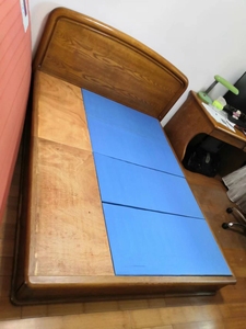 澜氏家具，出口日本。双人矮床箱长1.95米×1.55米纯实木