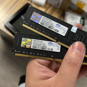 十栓ddr3 1600MHz 8g内存条