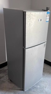 樱花小冰箱，一级能耗双门冰箱，三天不到一度电。标多少卖多少，