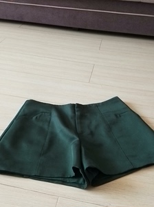 8元包邮女士外穿短裤翡翠绿色XL码无瑕疵自己比较腰围大小，实