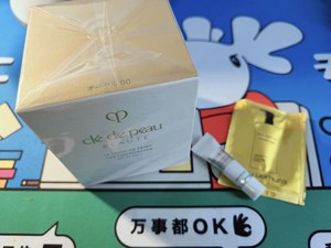 全新！本土版cpb晶钻粉霜 日版OC00最白色号