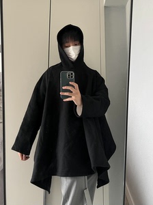 balenciaga巴黎世家 斗篷披风