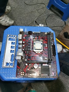 G4560 CPU搭华硕B250M主板CPU套装。CPU主板