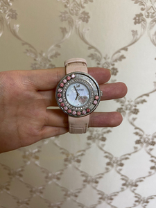 施华洛世奇 很肖邦 淡粉色闪钻贝母手表