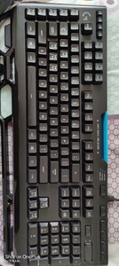 罗技g910机械键盘，带手托，成色还行，仅此一把手慢无，实物