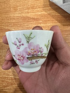 江西瓷业公司水点桃花主人杯，花鸟花卉茶杯主人杯，四十年代产物