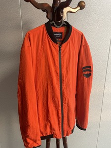 男士棒球领橙色夹克外套韩版薄上衣休闲上衣简约大码