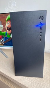 i9级620G硬盘6核英特尔处理器16G内存独显LOL吃鸡电