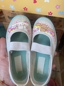 ASAHI朝日幼儿园室内软底布鞋 鞋码：18cm 闭合方式：