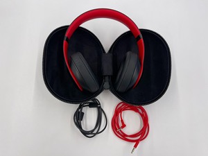 Beats studio3 降噪耳机，桀骜黑红限量色，成色新