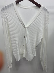 尤西子 全新 白色 针织衫 开衫 S码 品牌女装 专卖店都是